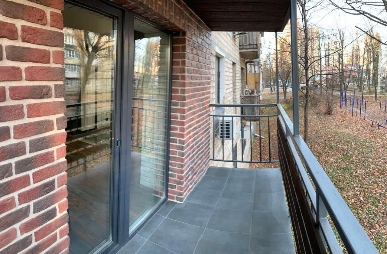 Уютная Квартира Возле Метро 23 Августа Apartment Kharkov Luaran gambar