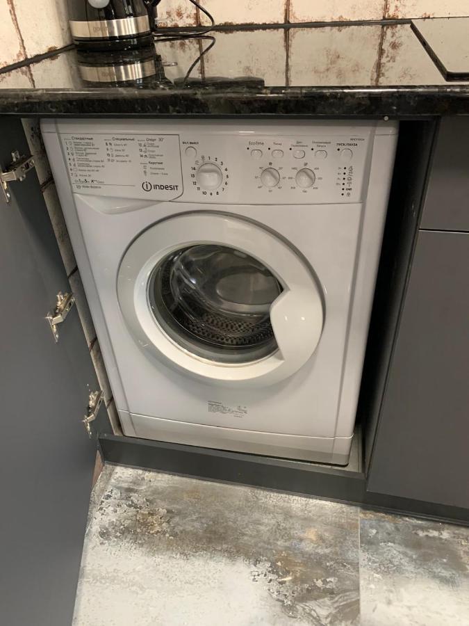 Уютная Квартира Возле Метро 23 Августа Apartment Kharkov Luaran gambar