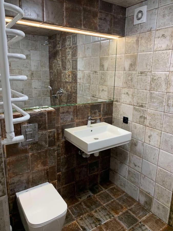 Уютная Квартира Возле Метро 23 Августа Apartment Kharkov Luaran gambar